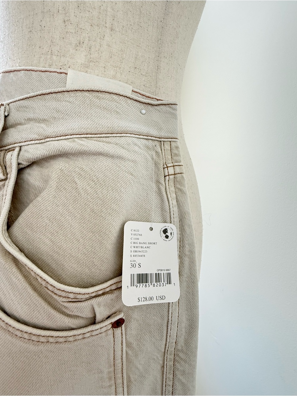 NWT Free People Final Countdown Cuffed Boyfriend Jeans in shade Big Ban - Picture 9 of 15